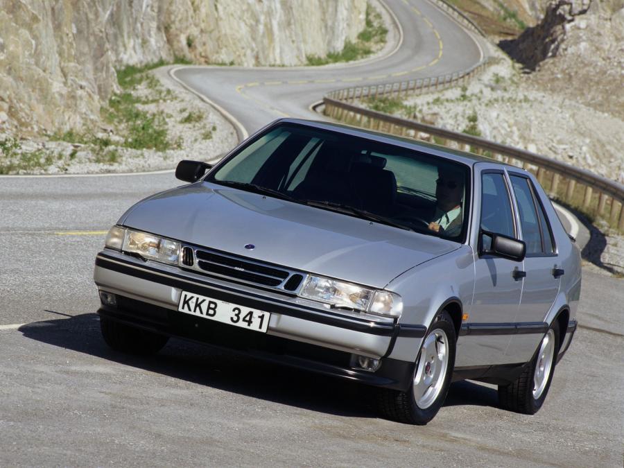  Saab 9000 CSE 1996 года  (фото 9 из 16)